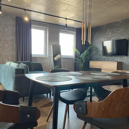 7th Heaven Apartment *